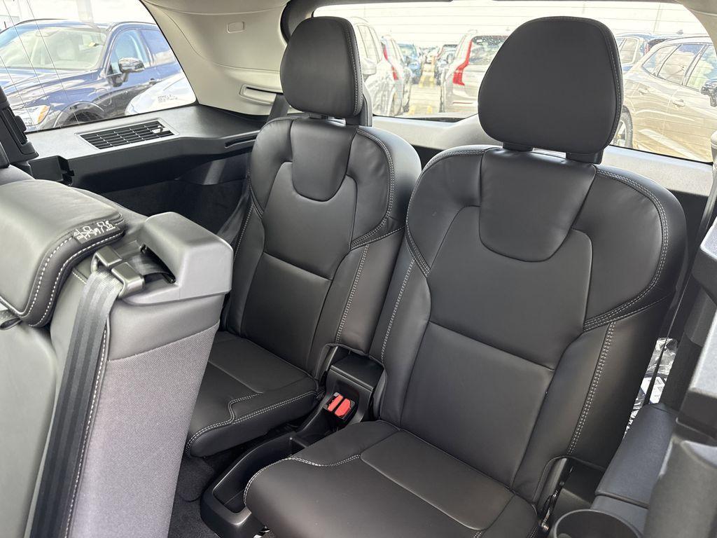 new 2025 Volvo XC90 car, priced at $72,055