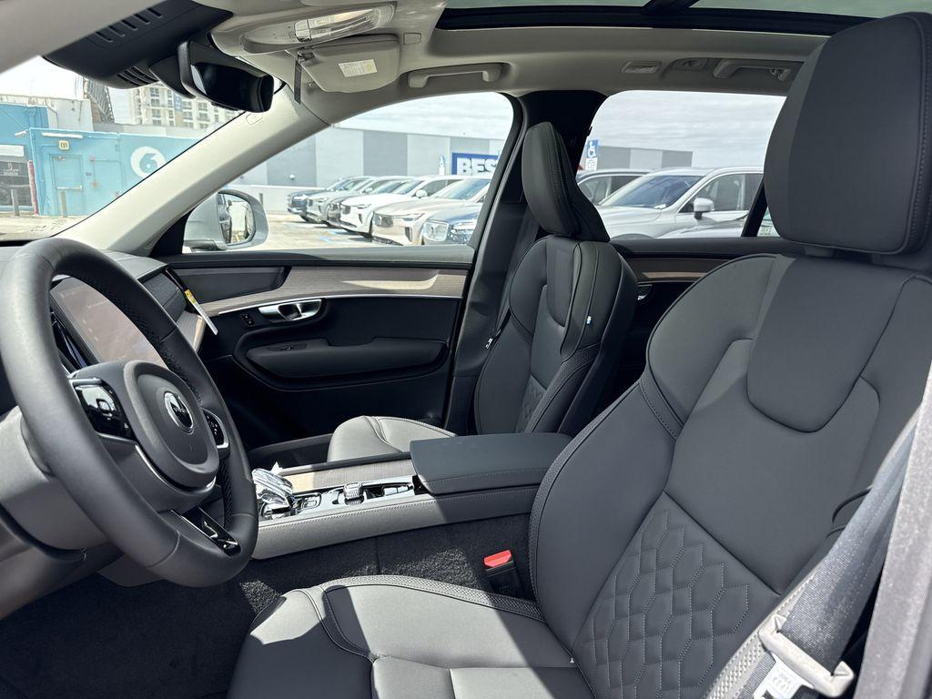 new 2025 Volvo XC90 car, priced at $65,945