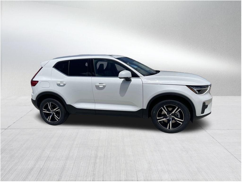 new 2025 Volvo XC40 car, priced at $42,215