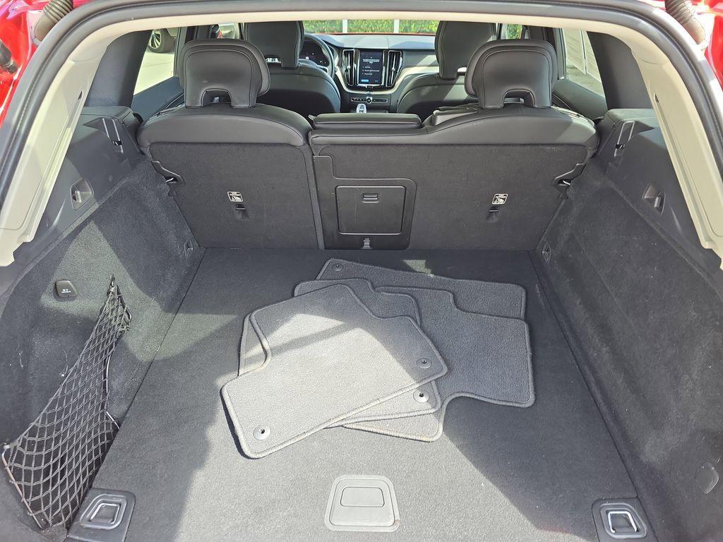 used 2022 Volvo XC60 car, priced at $28,990