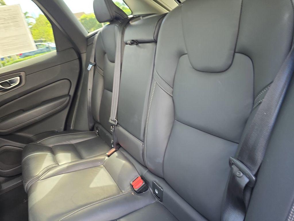 used 2022 Volvo XC60 car, priced at $28,990