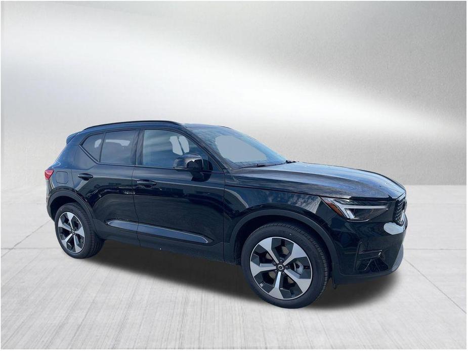 new 2024 Volvo XC40 car, priced at $34,995