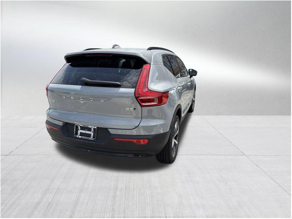 new 2025 Volvo XC40 car, priced at $41,580