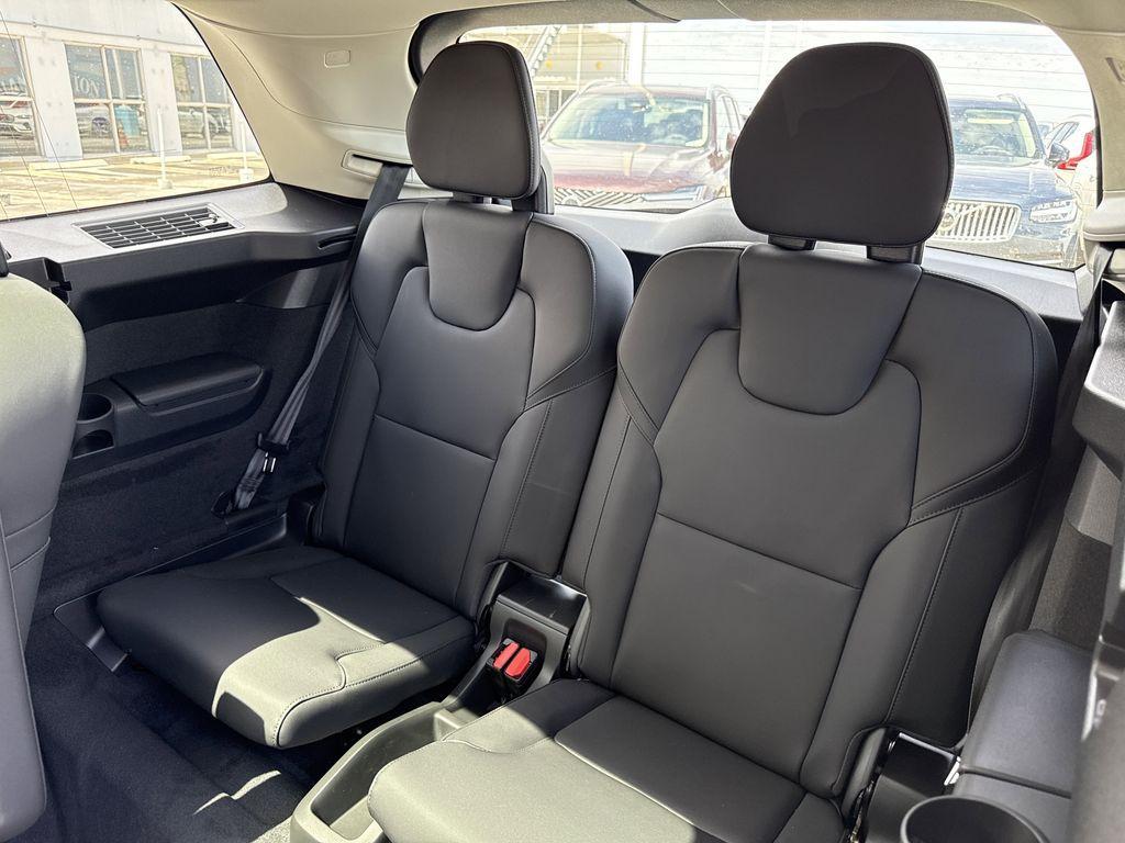 new 2025 Volvo XC90 car, priced at $62,984