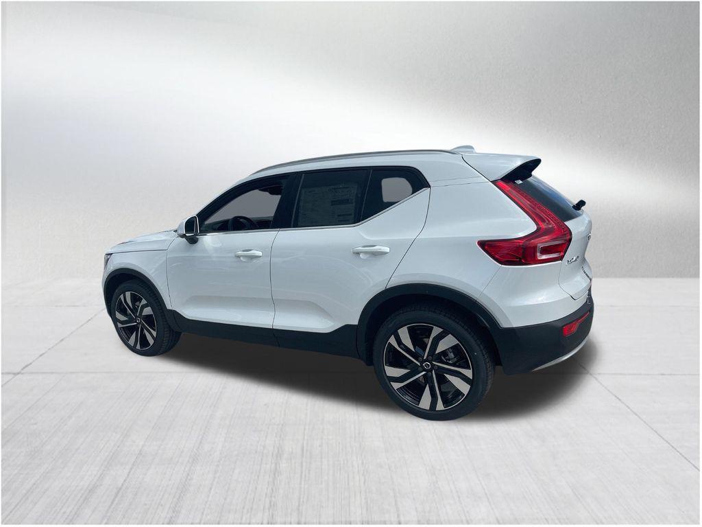 new 2025 Volvo XC40 car, priced at $49,210