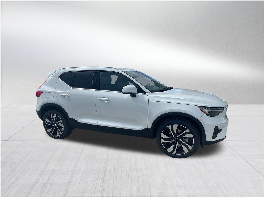 new 2025 Volvo XC40 car, priced at $49,210