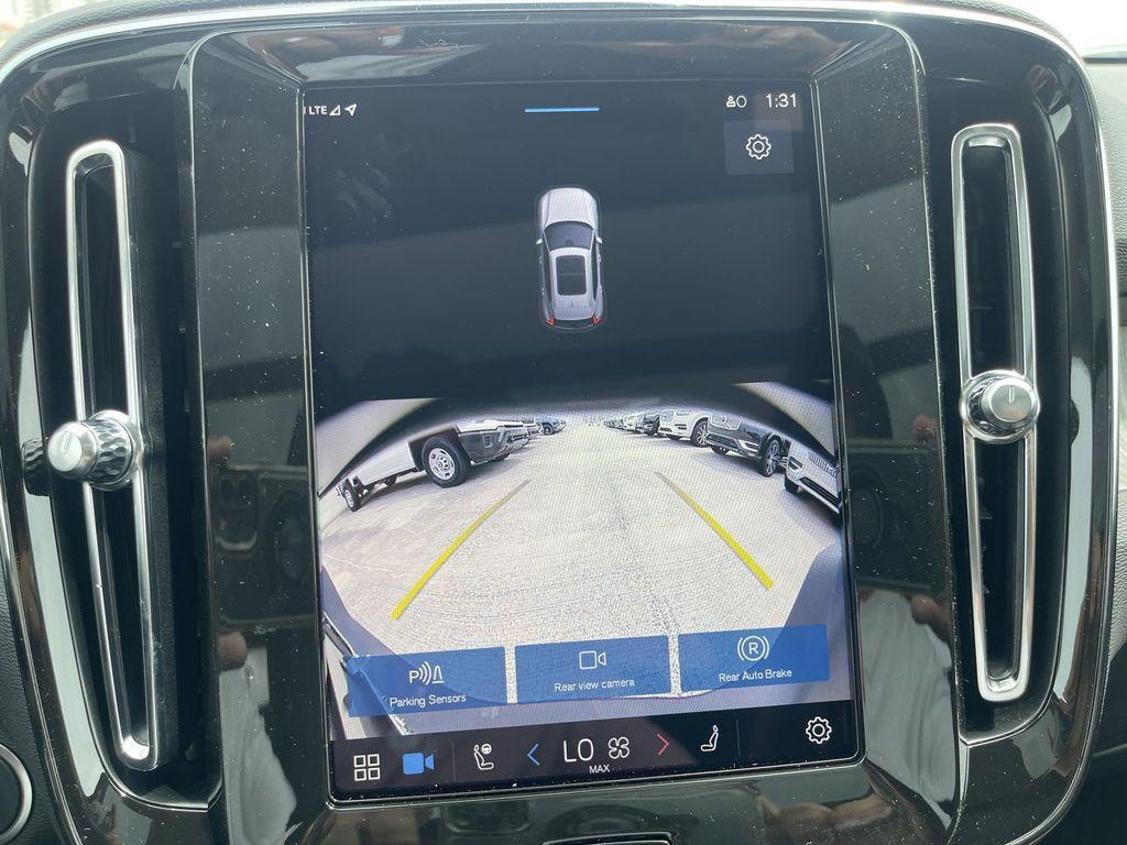 new 2025 Volvo XC40 car, priced at $45,035