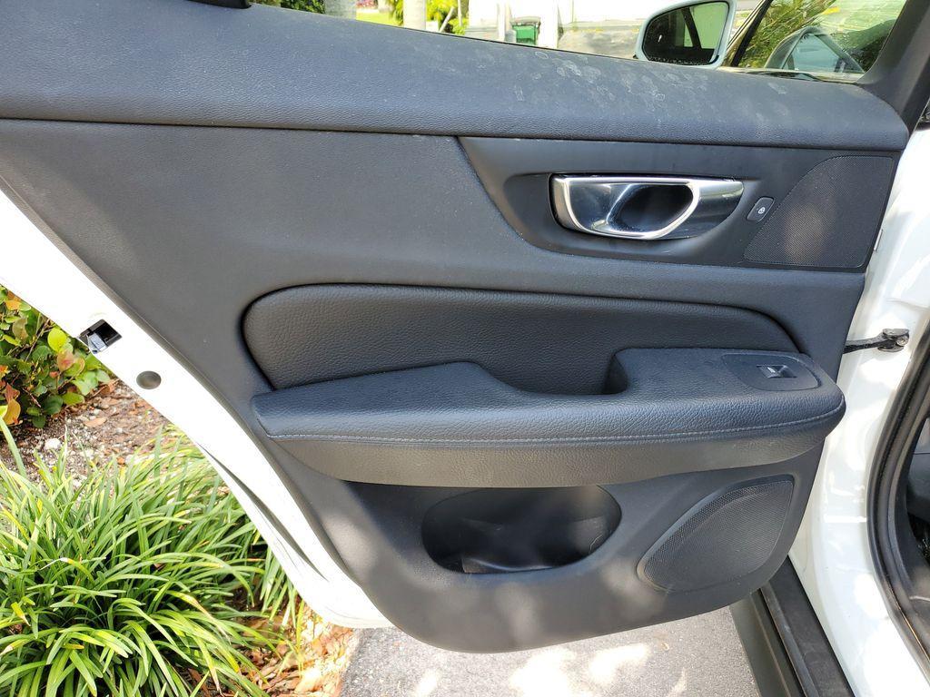 used 2022 Volvo V60 Cross Country car, priced at $37,490