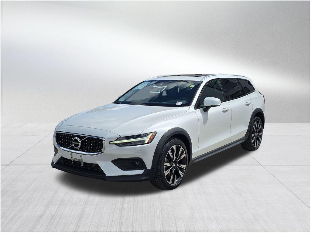 used 2022 Volvo V60 Cross Country car, priced at $32,990