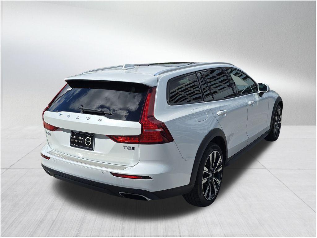 used 2022 Volvo V60 Cross Country car, priced at $32,990