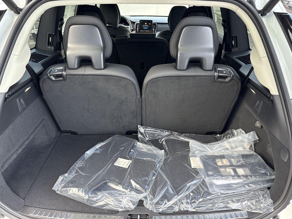 new 2026 Volvo XC90 Plug-In Hybrid car, priced at $75,295