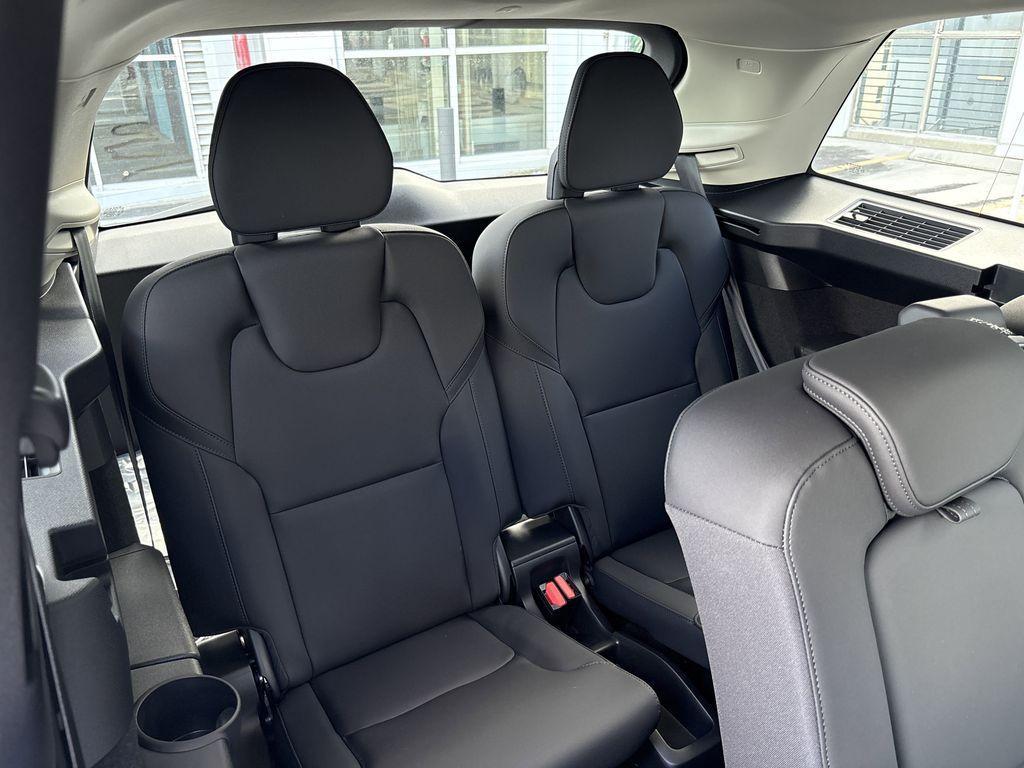 new 2026 Volvo XC90 Plug-In Hybrid car, priced at $75,295