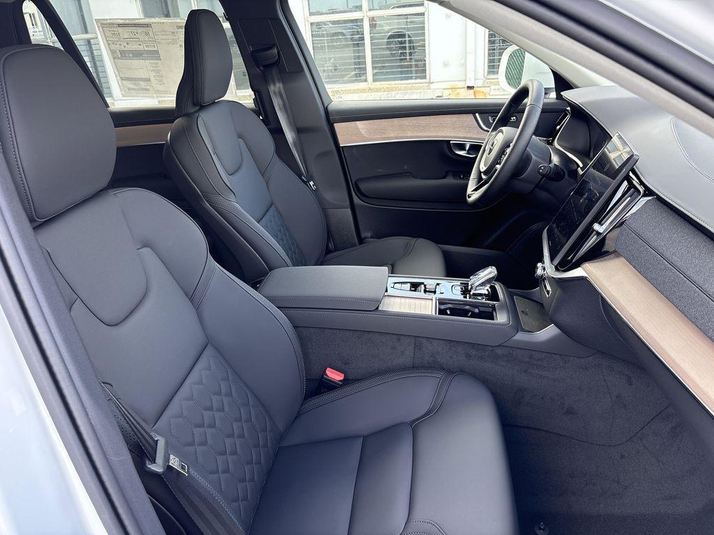 new 2026 Volvo XC90 Plug-In Hybrid car, priced at $75,295