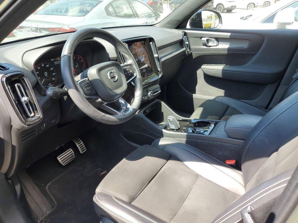 used 2022 Volvo XC40 car, priced at $31,990