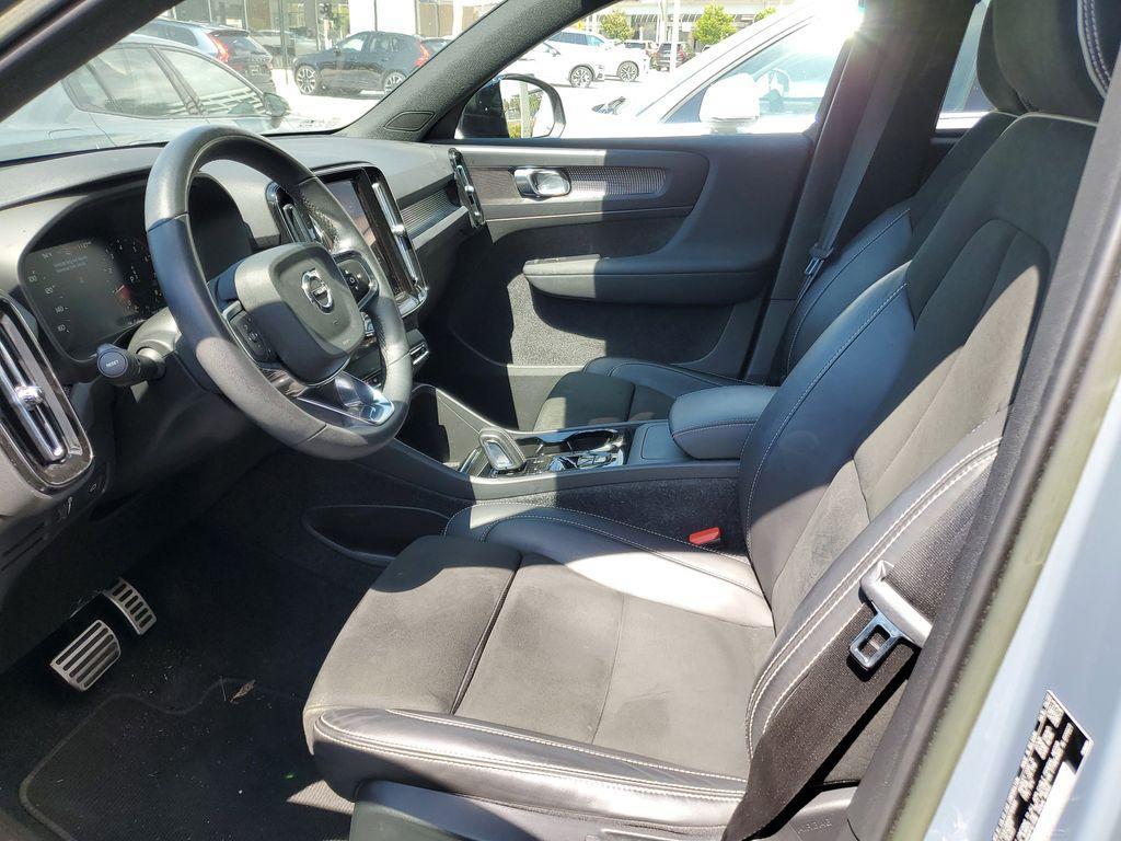 used 2022 Volvo XC40 car, priced at $31,990