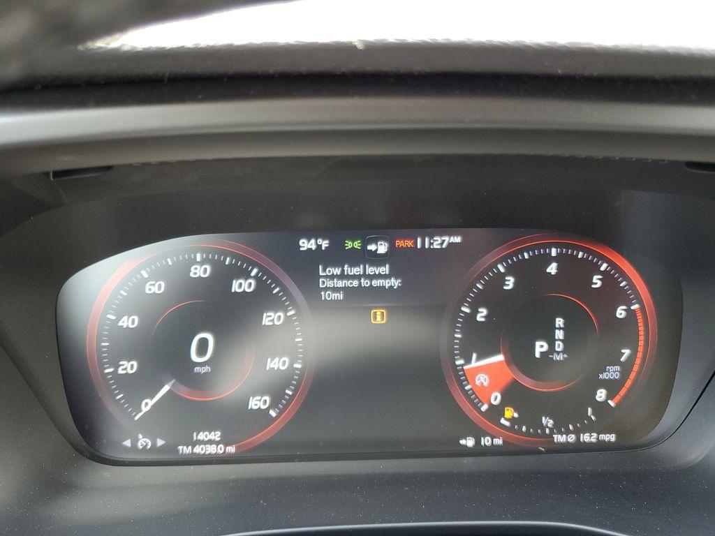 used 2022 Volvo XC40 car, priced at $31,990