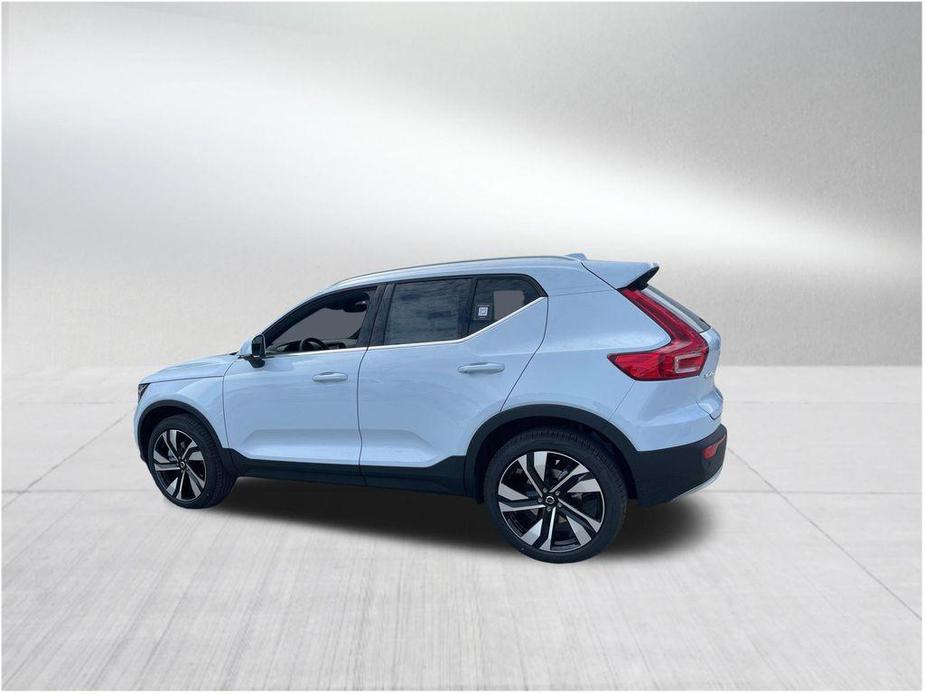 new 2024 Volvo XC40 car, priced at $47,195