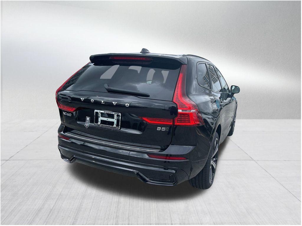 new 2025 Volvo XC60 car, priced at $58,135