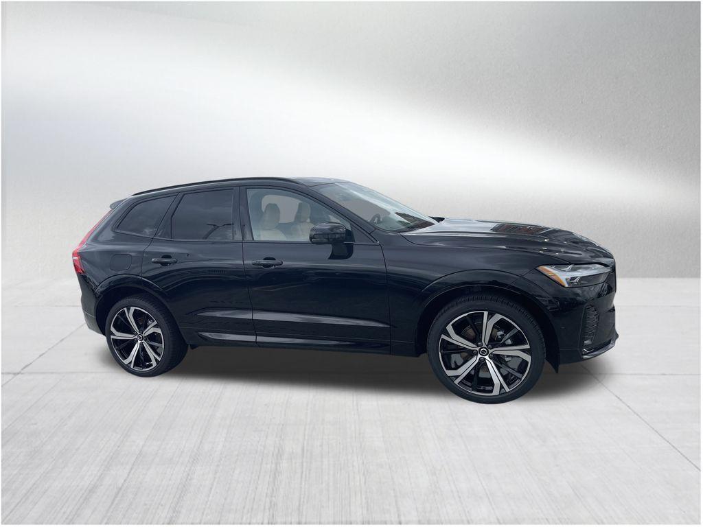 new 2025 Volvo XC60 car, priced at $58,635