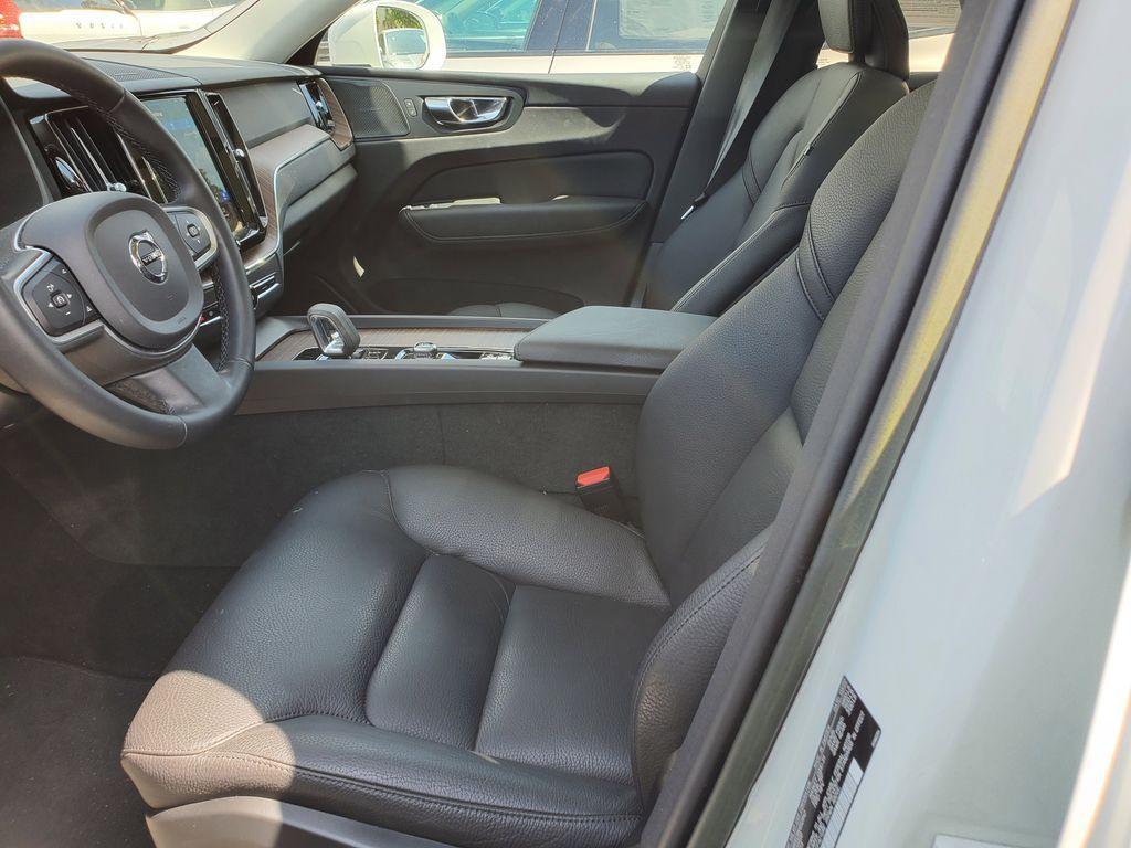 used 2022 Volvo XC60 Recharge Plug-In Hybrid car, priced at $38,490