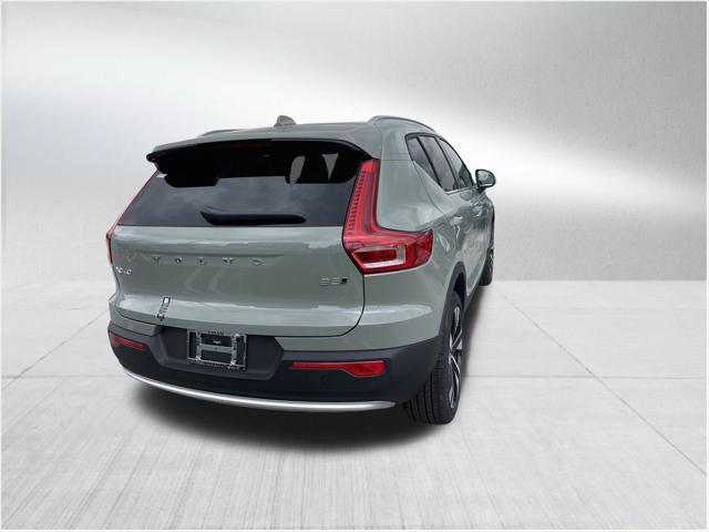 new 2025 Volvo XC40 car, priced at $48,990