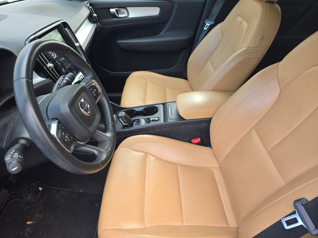 used 2019 Volvo XC40 car, priced at $19,990