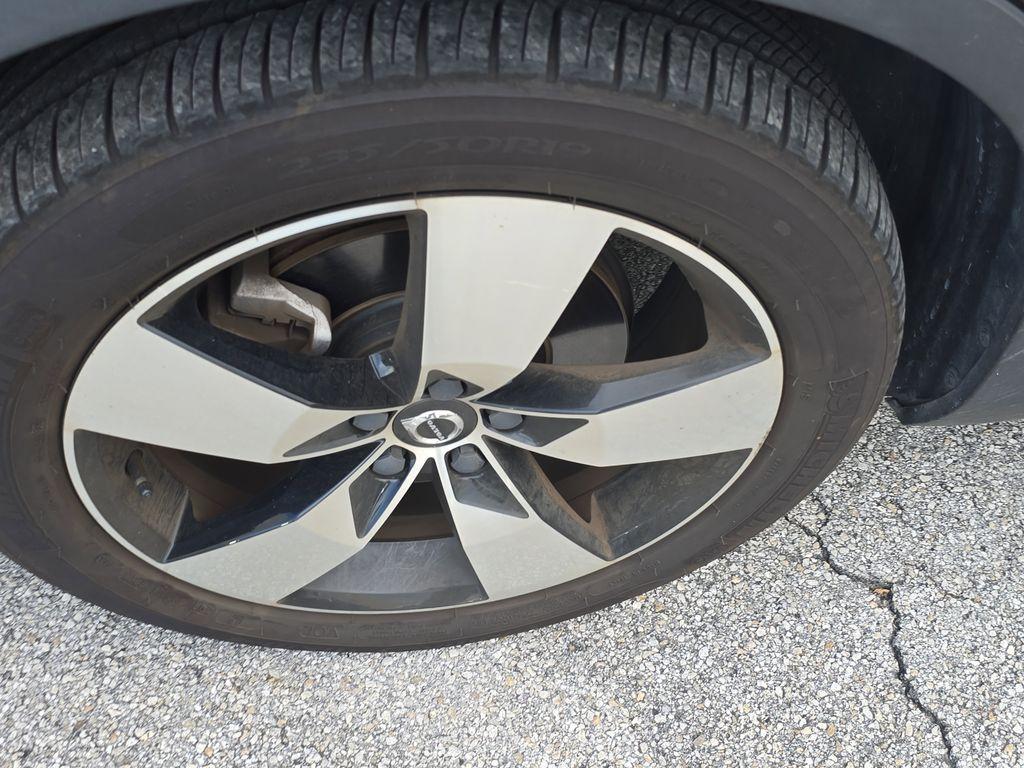 used 2019 Volvo XC40 car, priced at $19,990