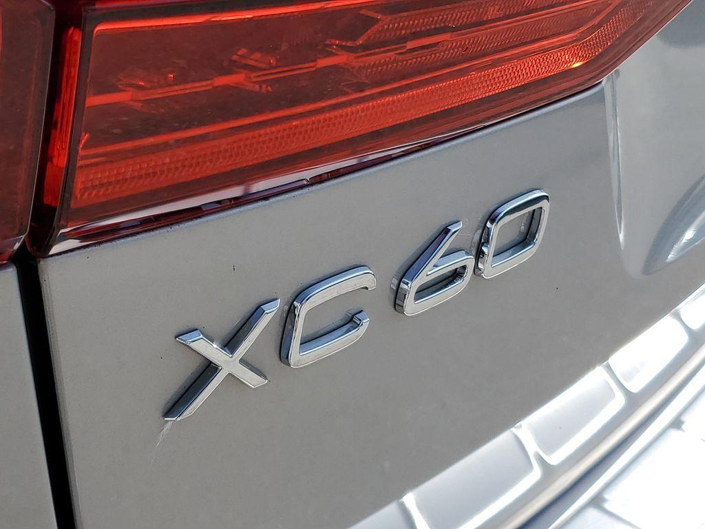 used 2022 Volvo XC60 car, priced at $33,490