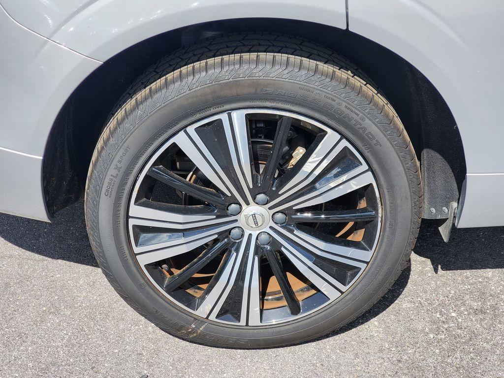 used 2022 Volvo XC60 car, priced at $33,490