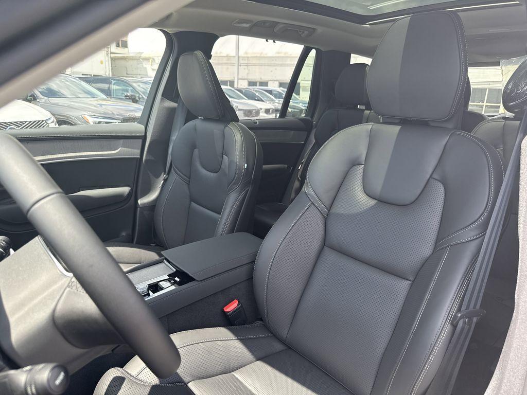 new 2025 Volvo XC90 car, priced at $73,145