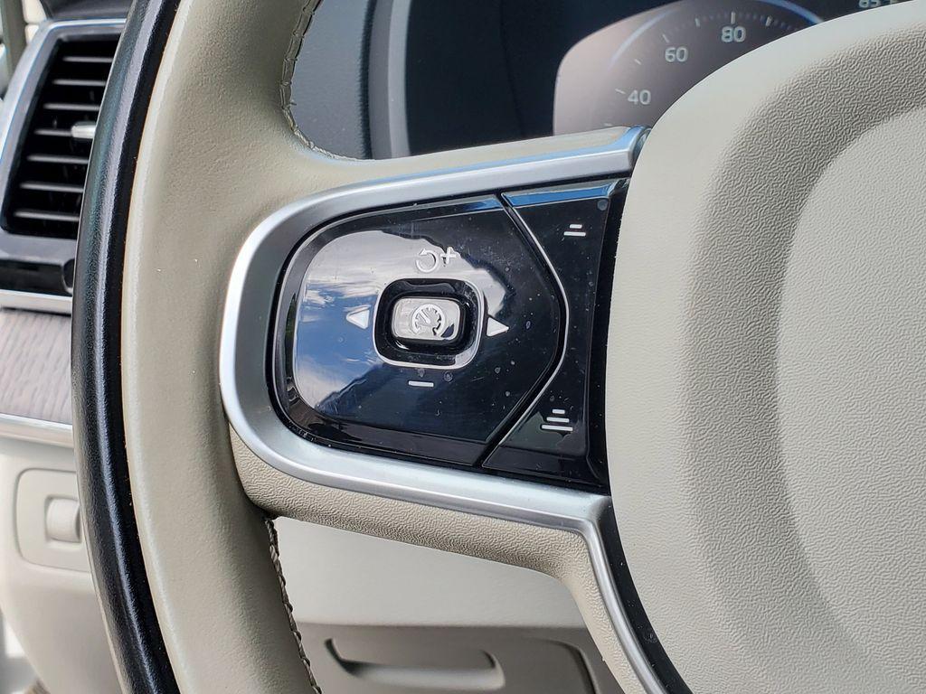 used 2022 Volvo XC90 Recharge Plug-In Hybrid car, priced at $37,990