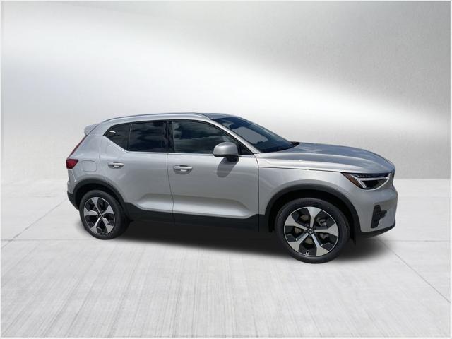 new 2025 Volvo XC40 car, priced at $42,250