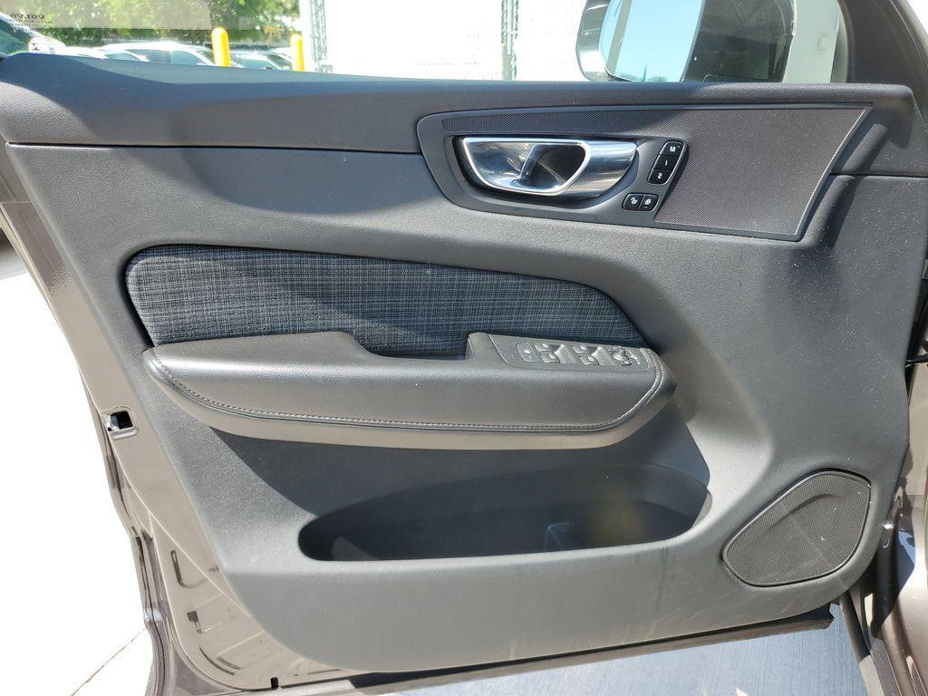used 2023 Volvo XC60 car, priced at $32,990