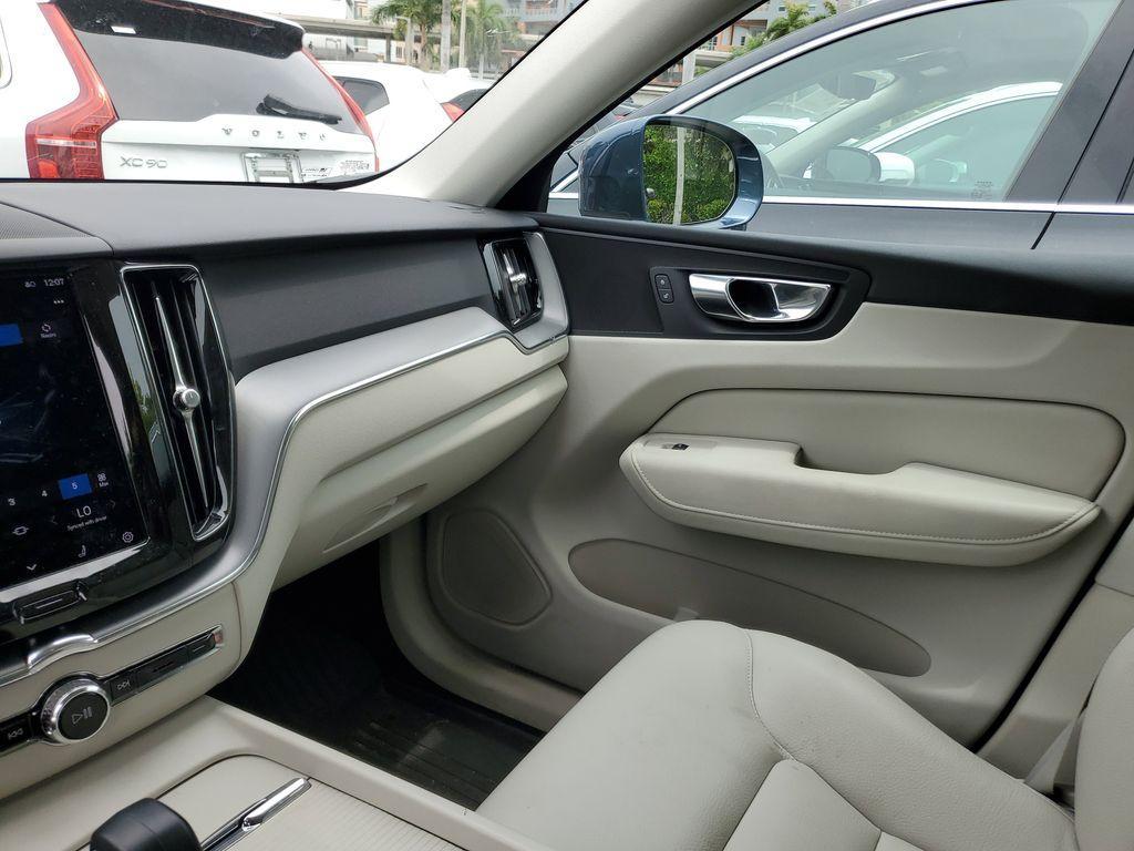 used 2023 Volvo XC60 car, priced at $31,490