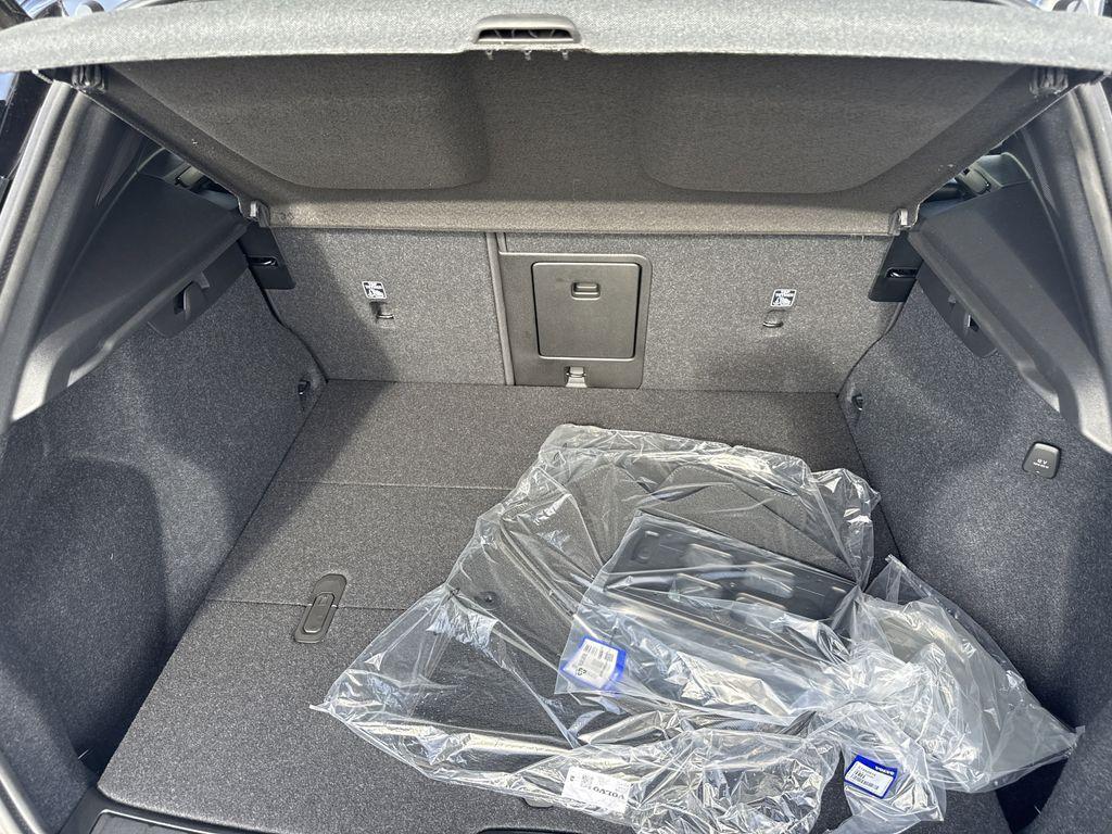 new 2026 Volvo XC40 car, priced at $51,145