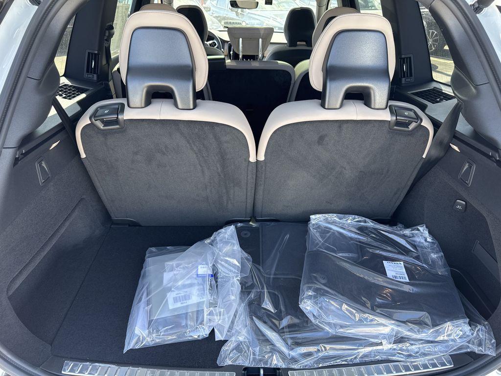 new 2025 Volvo XC90 Plug-In Hybrid car, priced at $73,295