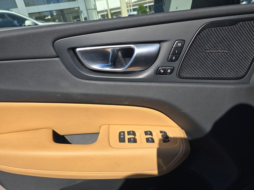 used 2024 Volvo XC60 car, priced at $39,490