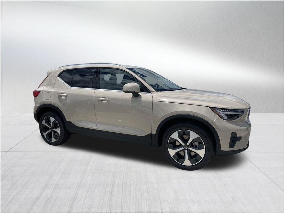 new 2025 Volvo XC40 car, priced at $46,095