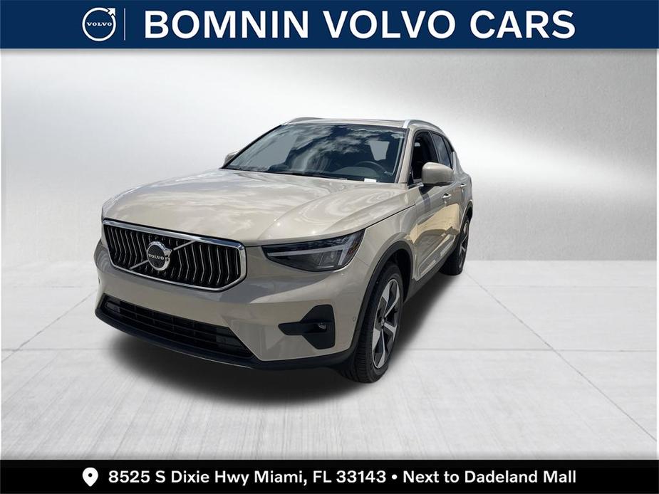 new 2025 Volvo XC40 car, priced at $46,095