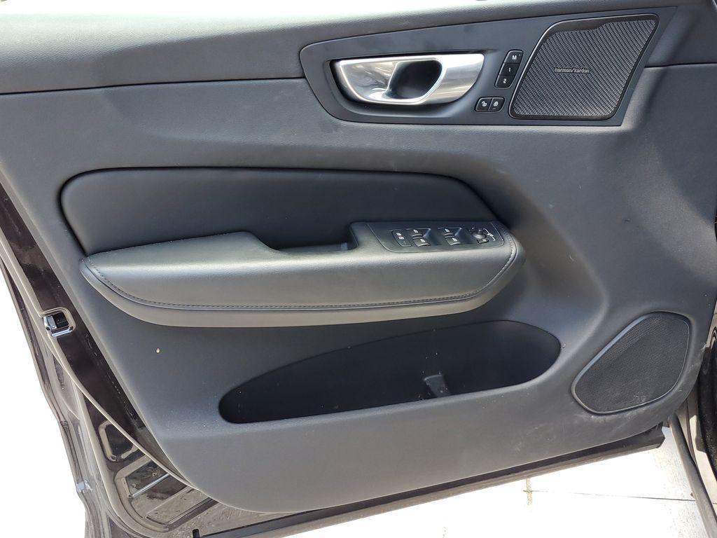 used 2024 Volvo XC60 Recharge Plug-In Hybrid car, priced at $43,990