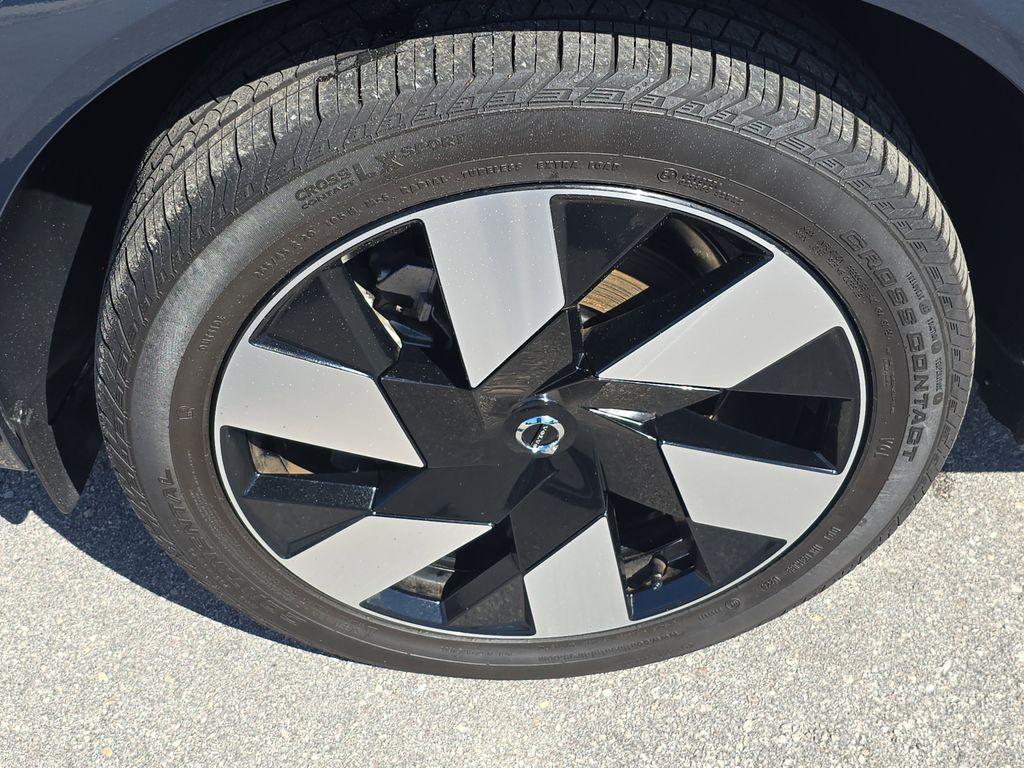 used 2024 Volvo XC60 Recharge Plug-In Hybrid car, priced at $44,490