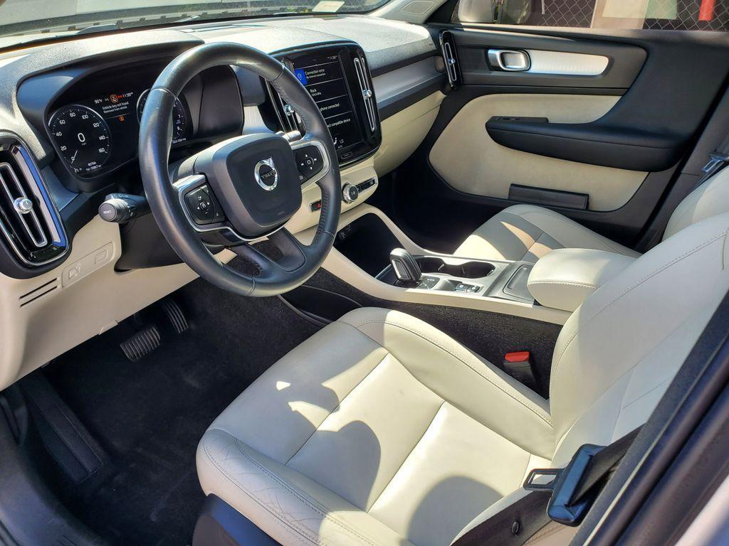used 2019 Volvo XC40 car, priced at $17,990