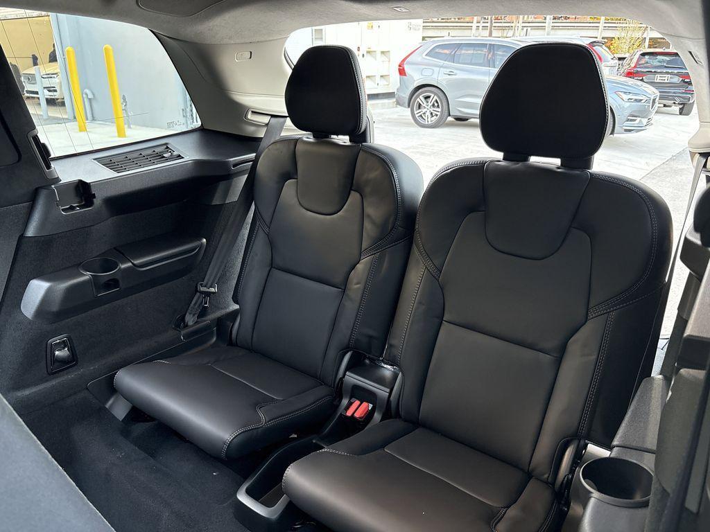 new 2025 Volvo XC90 car, priced at $61,575