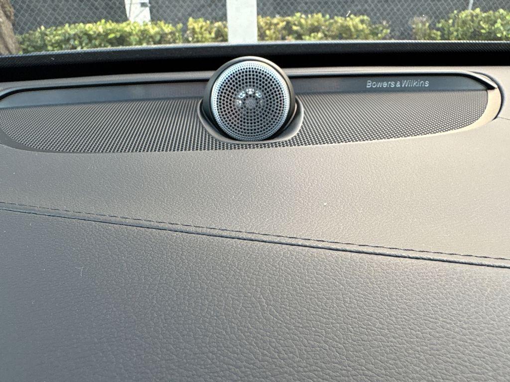 new 2025 Volvo XC90 car, priced at $61,575