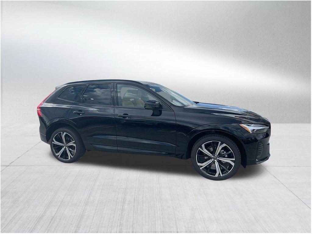 new 2025 Volvo XC60 car, priced at $60,025