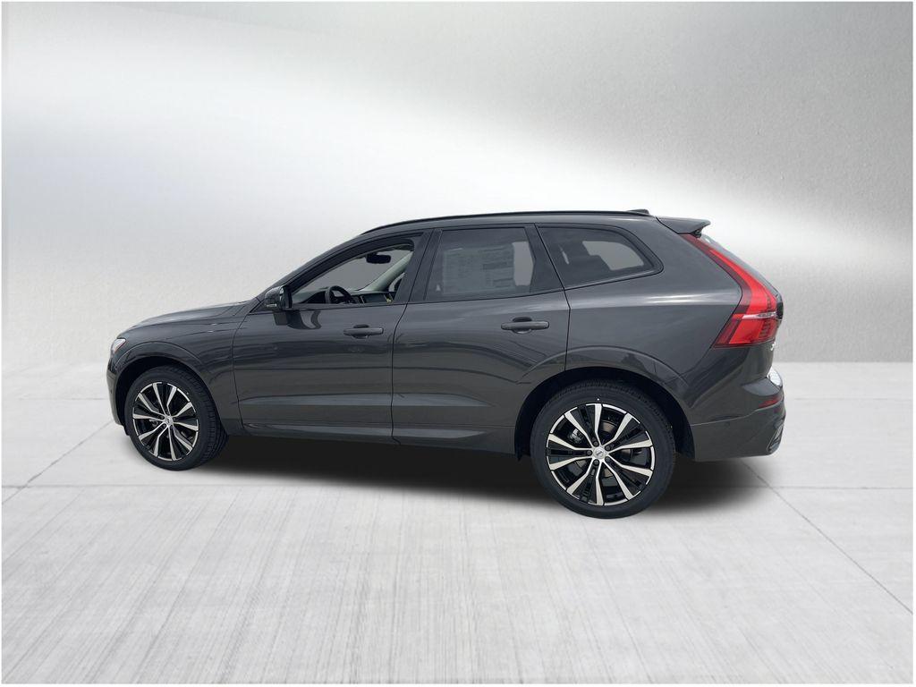 new 2025 Volvo XC60 car, priced at $53,270