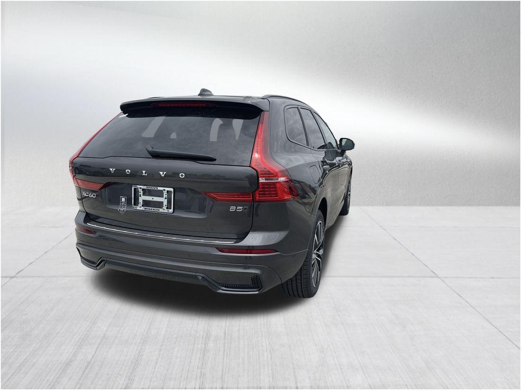 new 2025 Volvo XC60 car, priced at $53,270