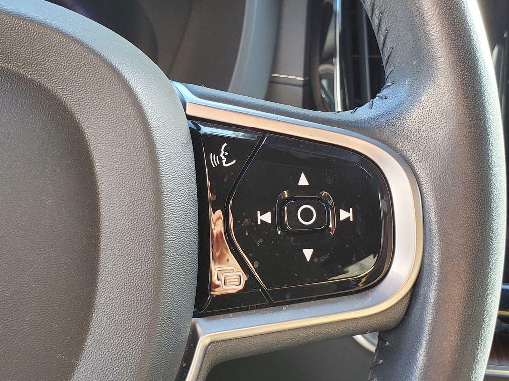 used 2022 Volvo XC60 car, priced at $34,990