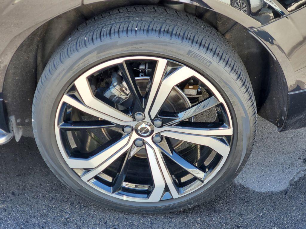 used 2022 Volvo XC60 car, priced at $36,990