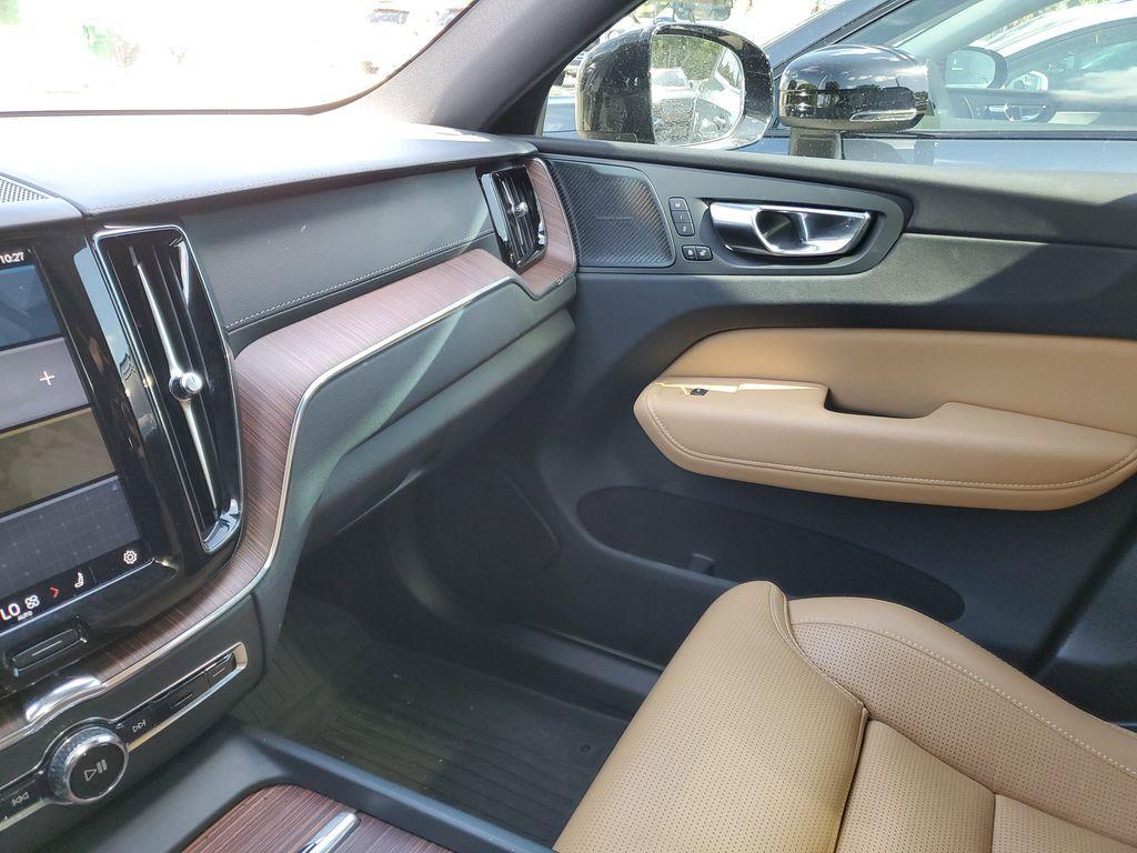 used 2023 Volvo XC60 car, priced at $41,990